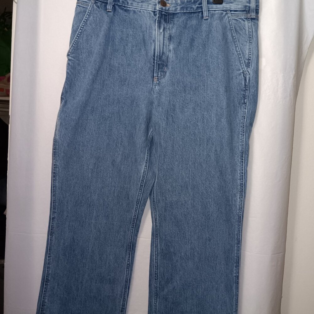 LANDS' END MEN'S TRADITIONAL FIT STRAIGHT LEG JEANS - Picture 11 of 12